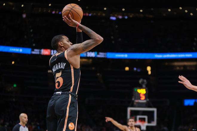 不堪一击 不堪一击