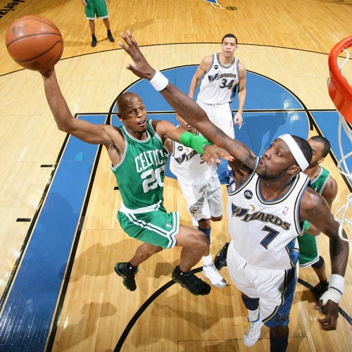 何平衡豪门 何平衡豪门