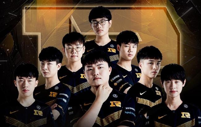 的脚步和身 的脚步和身